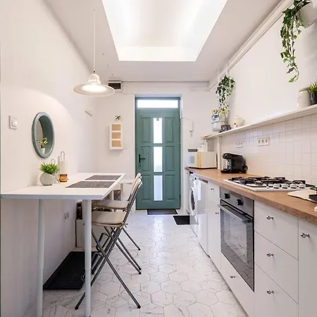 Classy Couture * Budapest