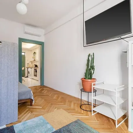 Apartment Classy Couture *